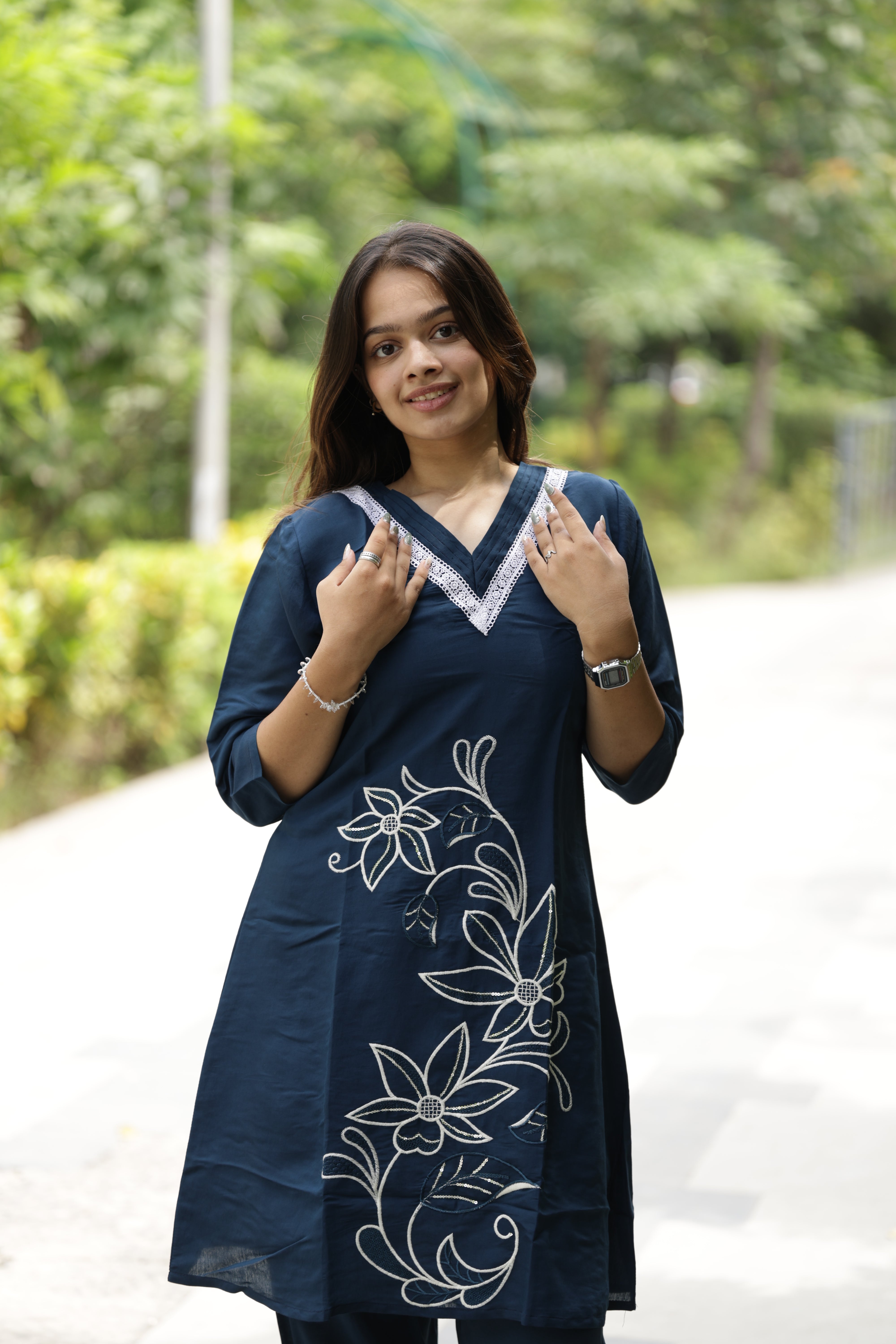 Women’s Navy Blue Embroidered Straight Kurta Pant Set with V-Neck