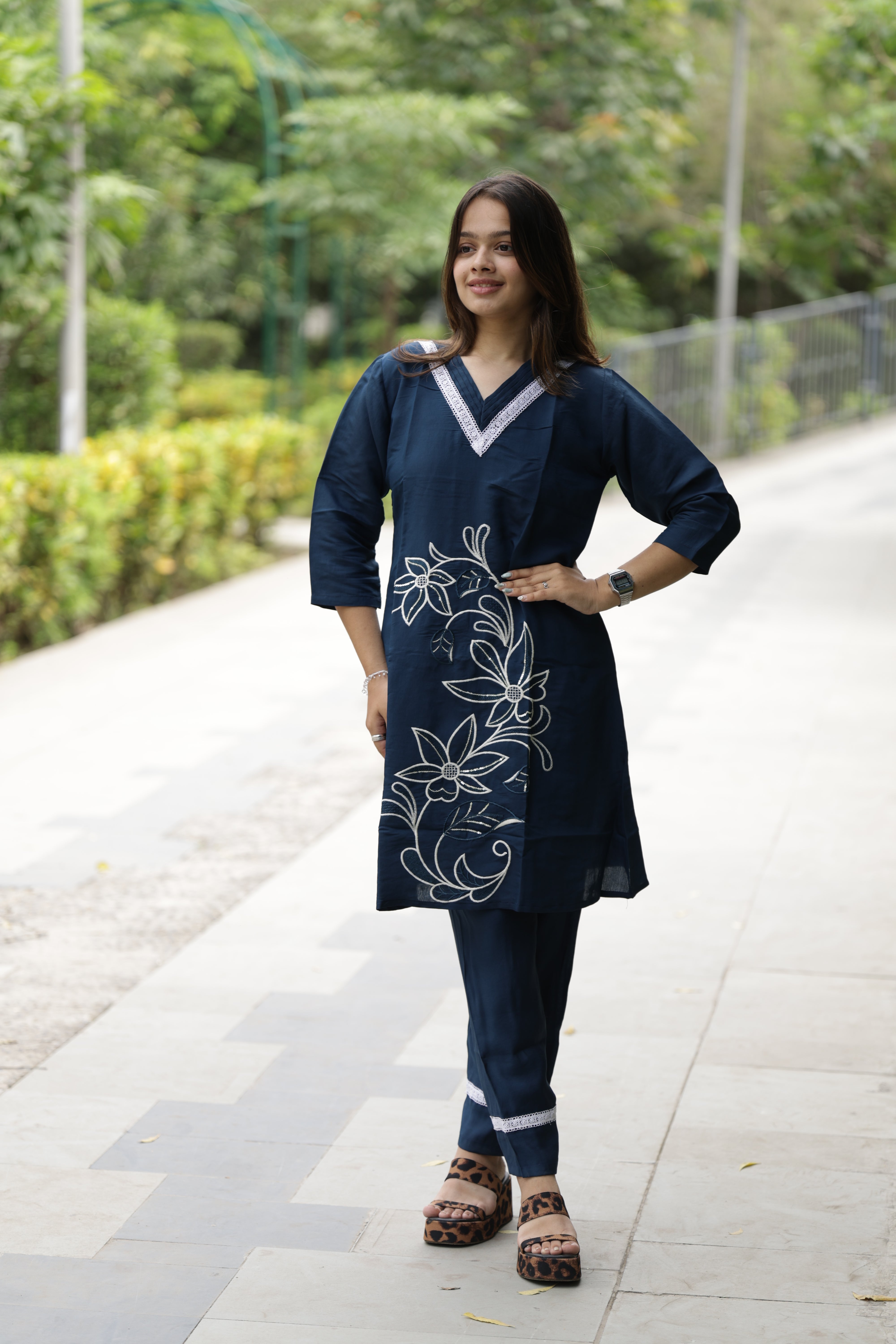 Women’s Navy Blue Embroidered Straight Kurta Pant Set with V-Neck