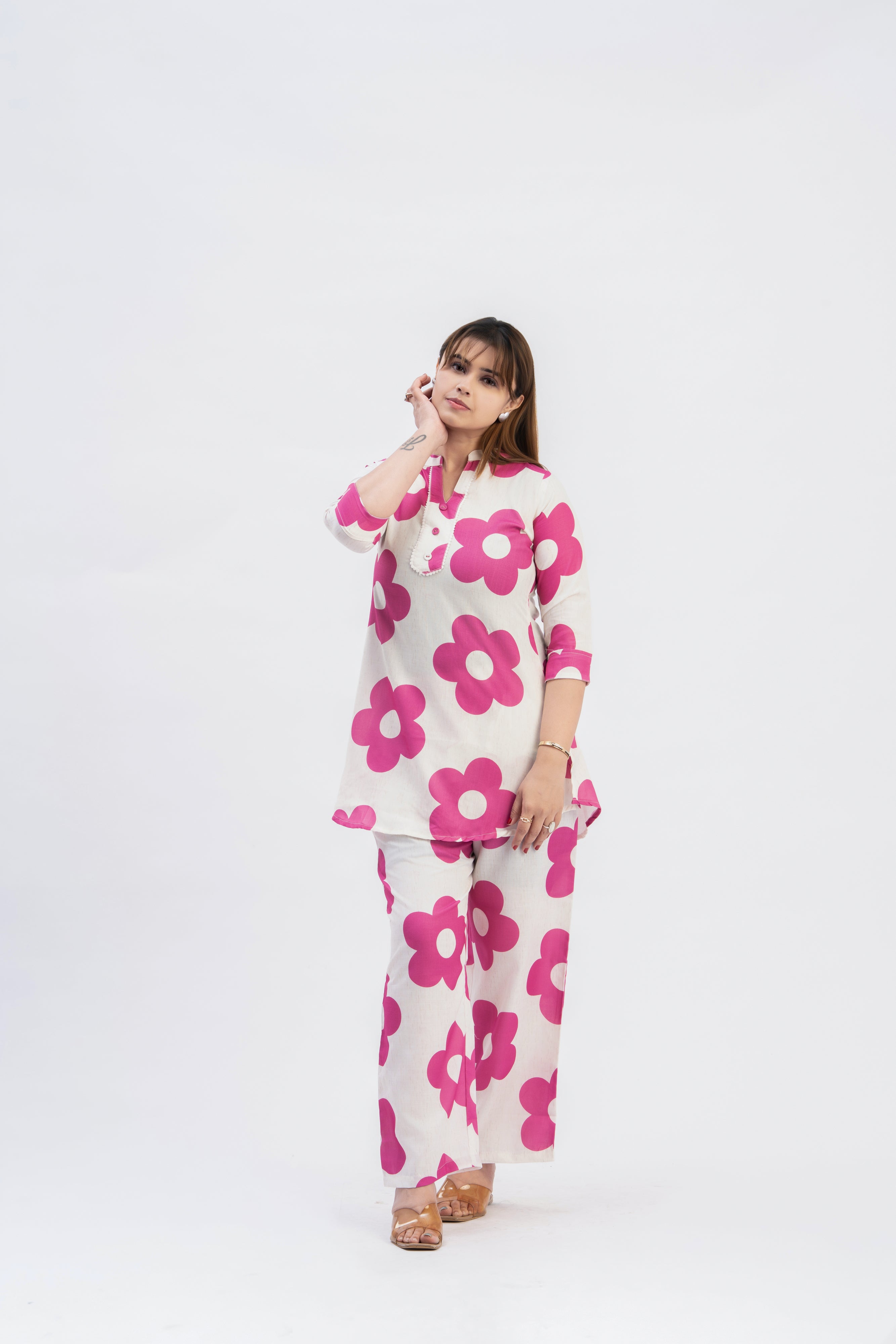 Women’s White & Pink Floral Printed Kurti Pant Co-Ord Set