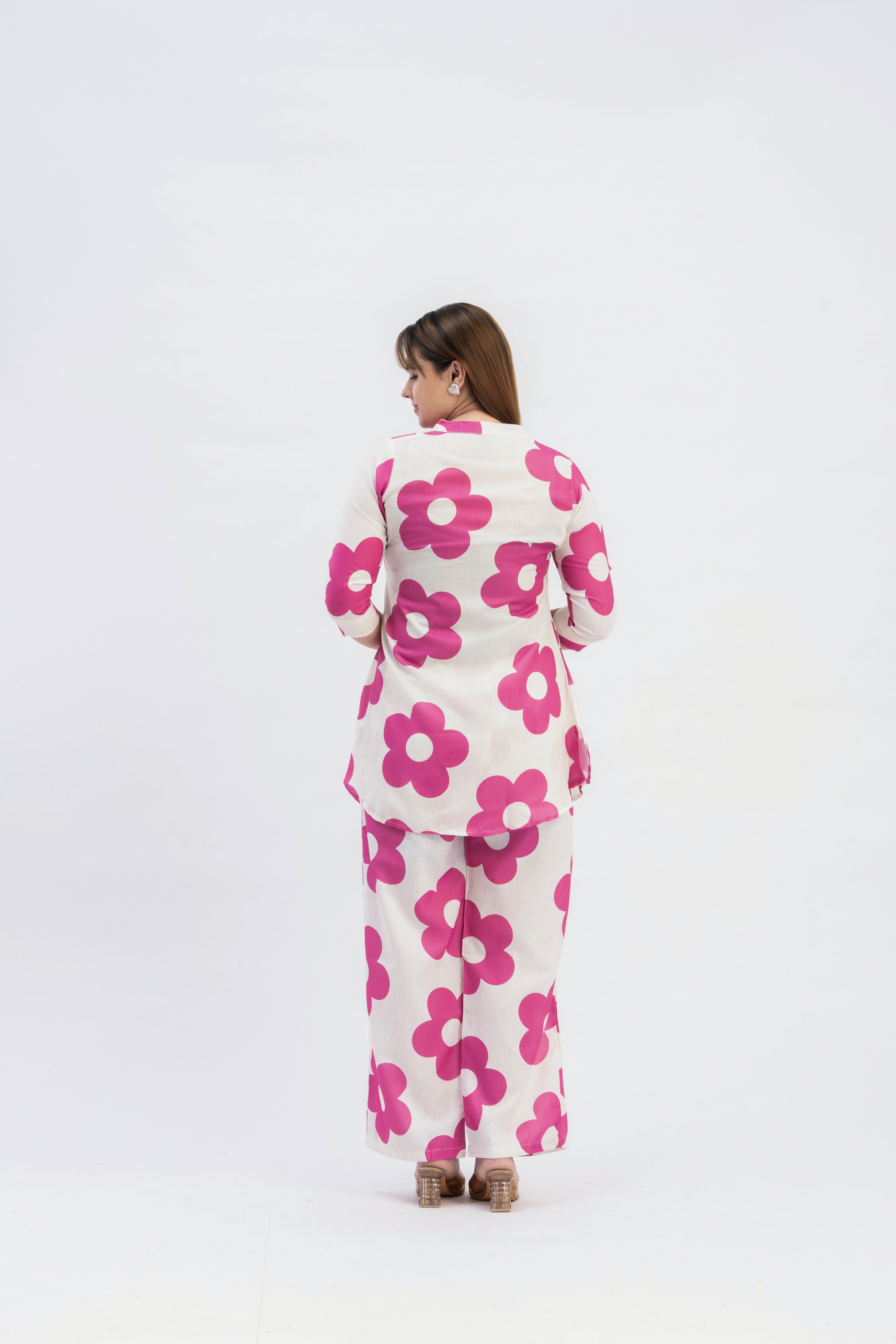 Women’s White & Pink Floral Printed Kurti Pant Co-Ord Set