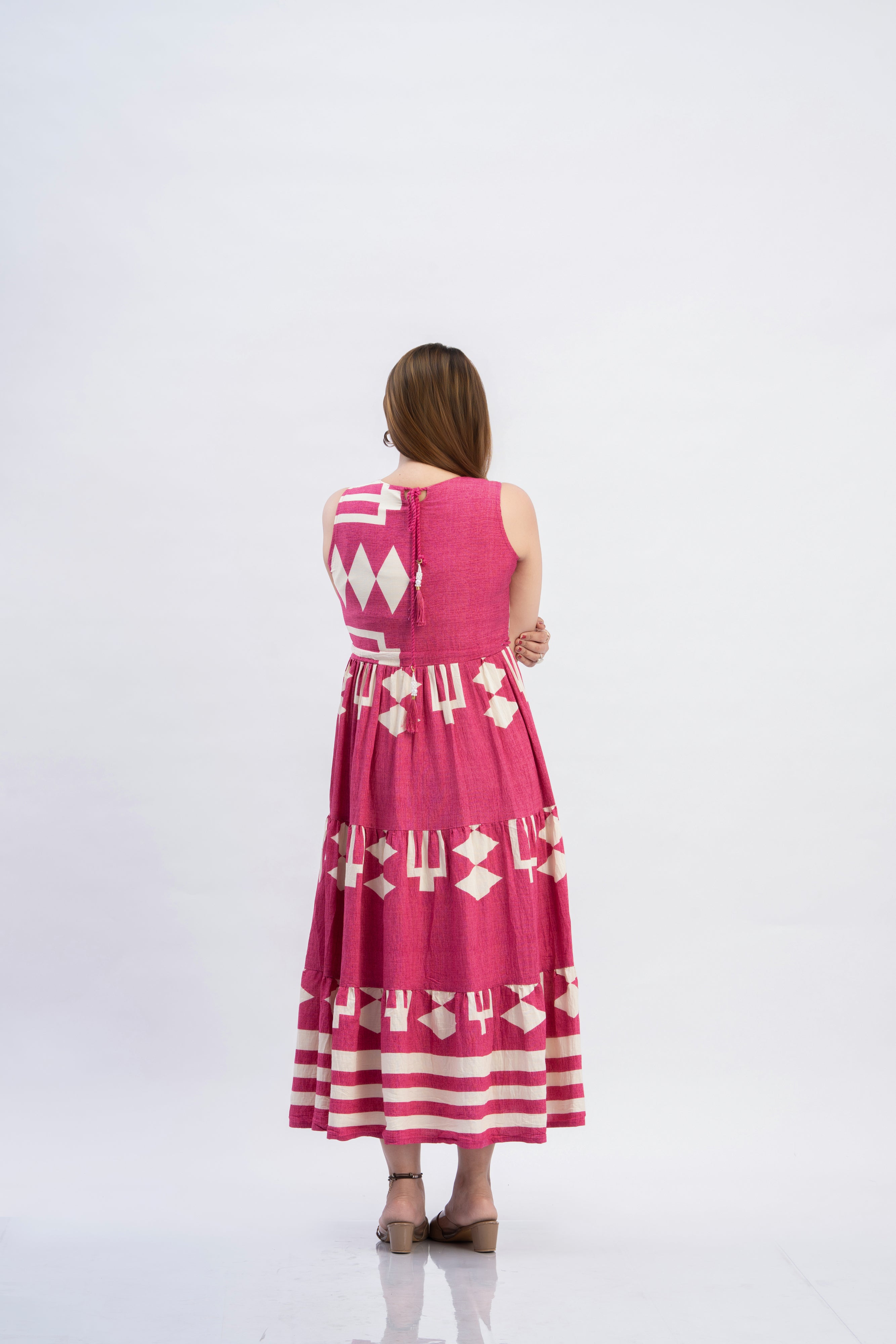Women’s Pink Sleeveless Printed Flared Maxi Dress with Waist Tie-Up