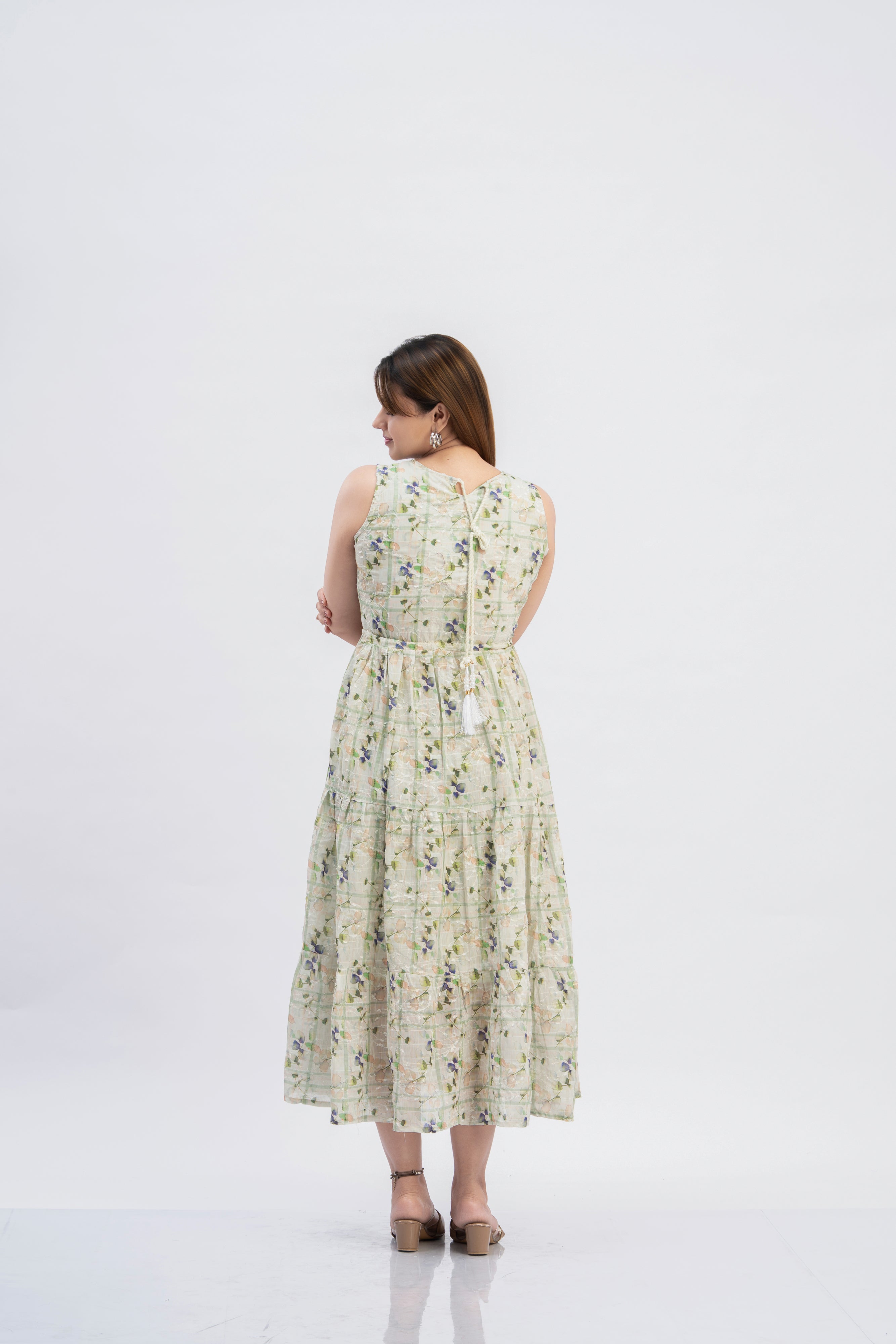 Women’s Sleeveless Flared Dress with Attached Inner Sleeves & Tassel Tie-Up